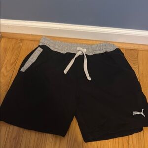 Puma Men's Black and Gray Shorts